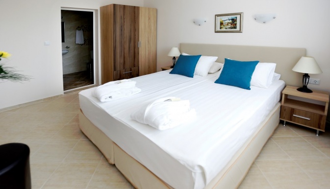 Aparthotel_Sunrise_Garden_Aheloy_Bulgaria Air_Tour_Travel 